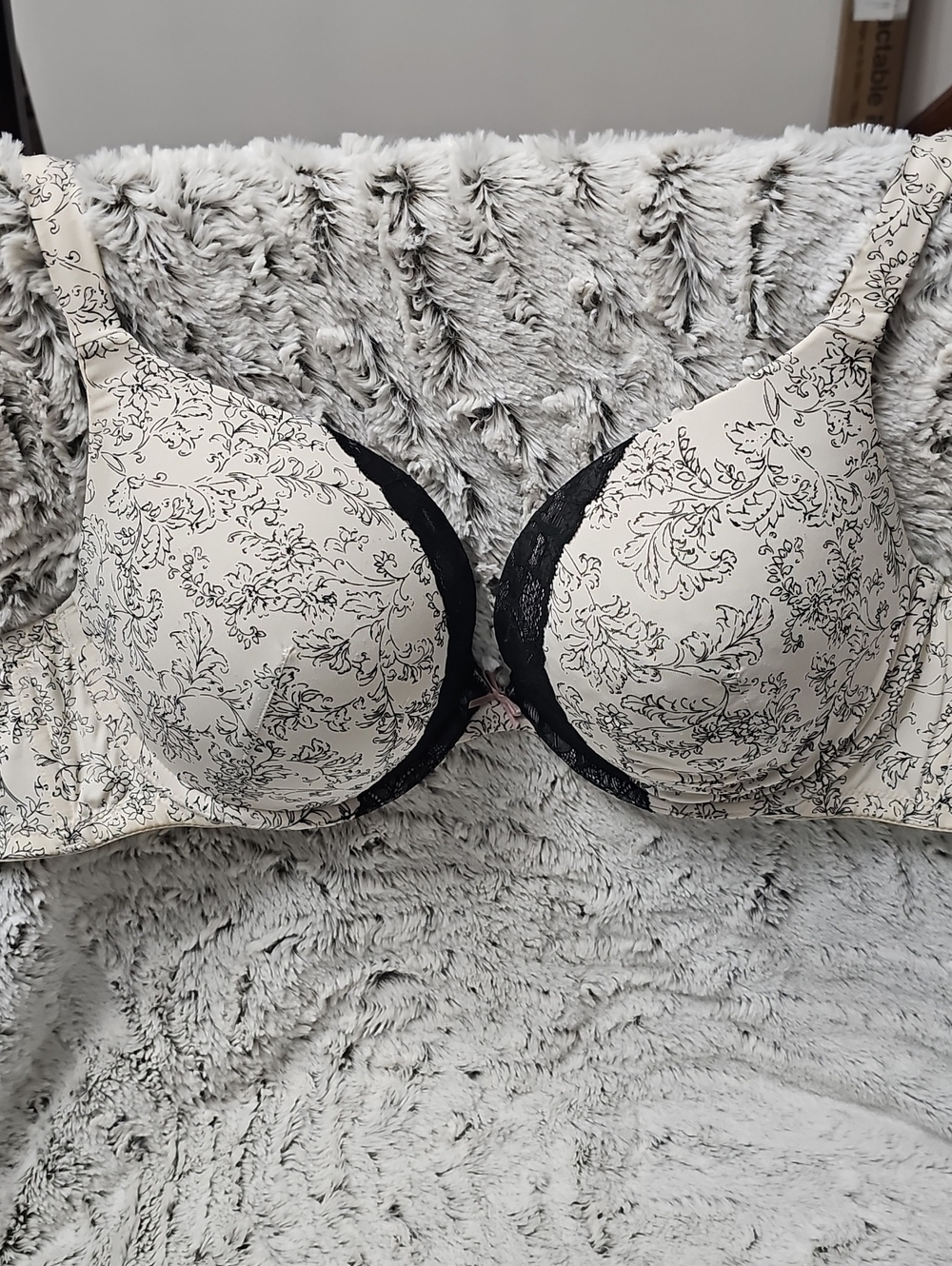 Cacique Printed Underwire Bra - Cream & Black
